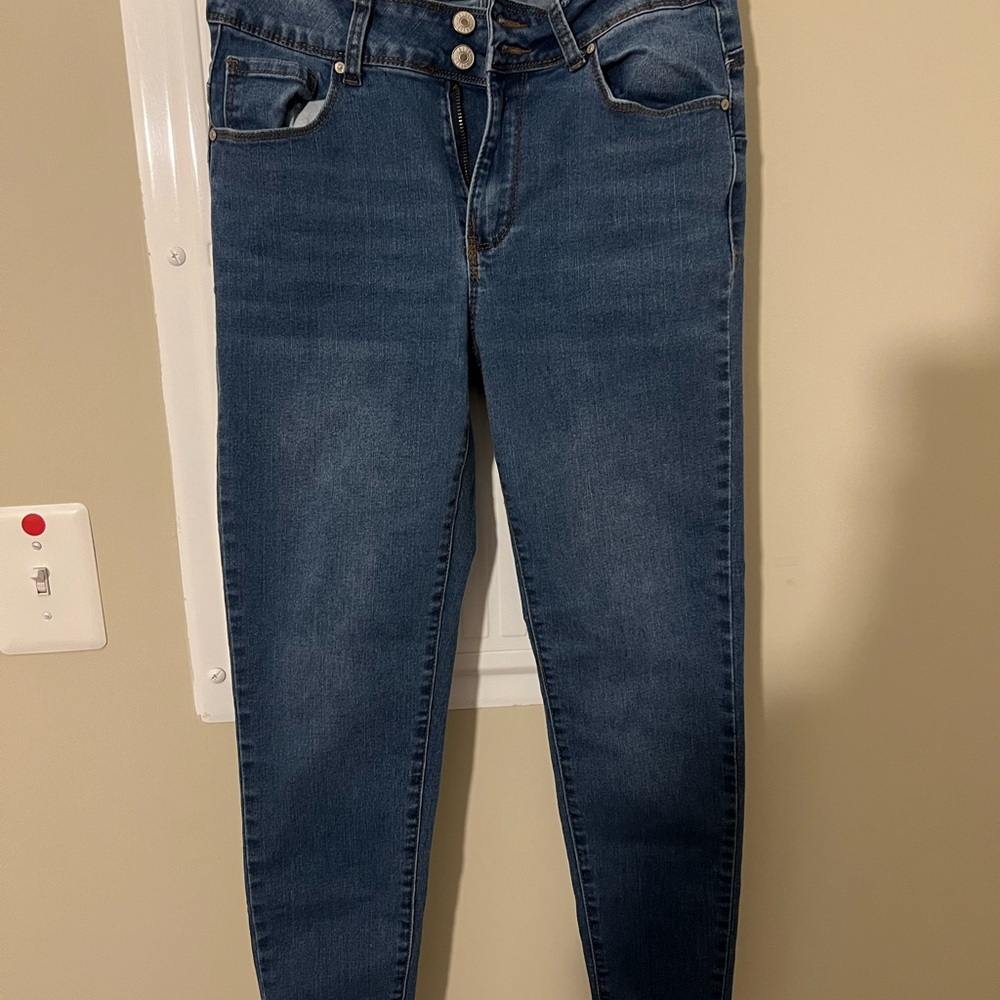 Classic Denim Skinny Jeans for Women